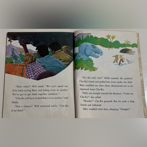 Vintage 1975 Little Golden Book Krofft’s Land of the Lost: The Surprise Guests - Picture 13 of 16